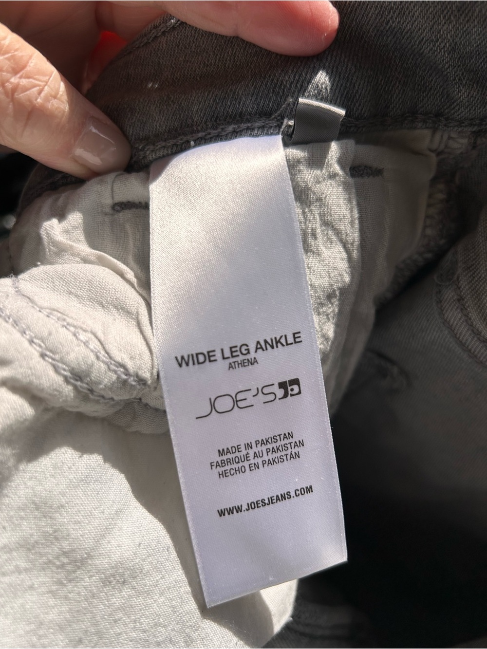Joe’s Jeans Athena Wide Leg Ankle Raw Hem Light Grey Jeans. EUC. 32. Stretchy - Picture 6 of 10